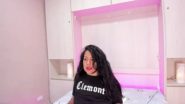 AllieBennet webcam