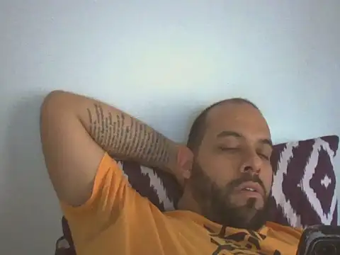 Carlos02145 webcam