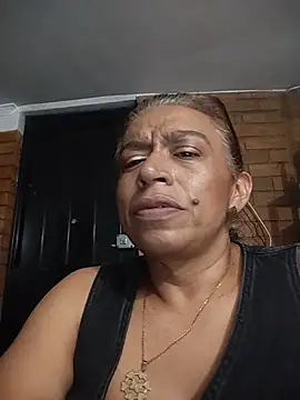 SoffieMature webcam