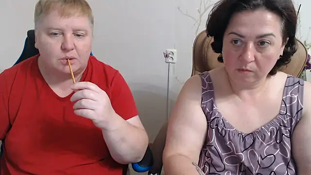 Lindy-Jeanie webcam