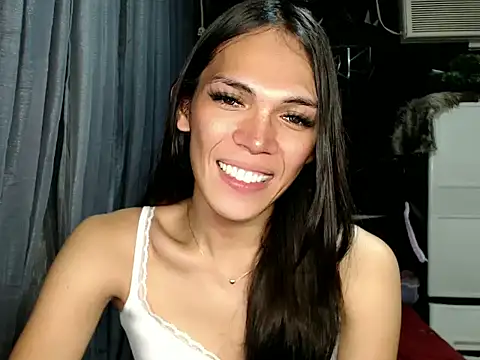 GORGEOUS_CARMEE webcam