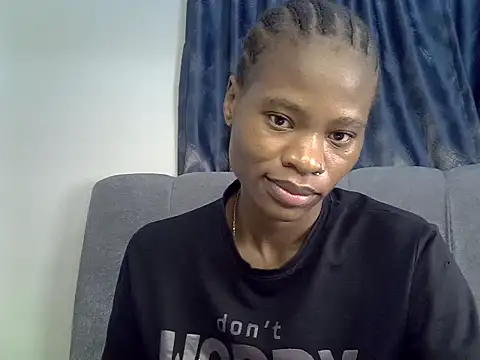 sweetblackbeauty001 webcam