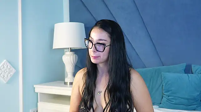 Julisse_Joy webcam