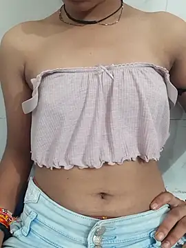 SexyNaira_ live cam preview