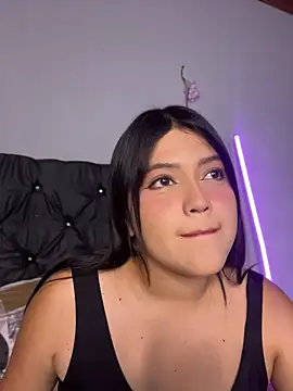 alisson_carolina73 live cam on StripChat
