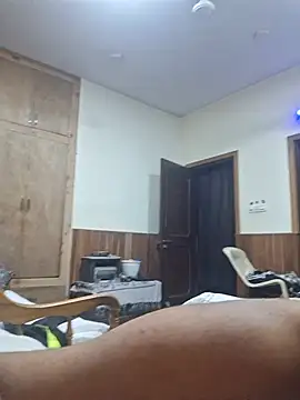 KingGrizz live cam on StripChat