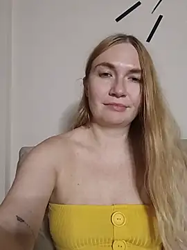 KisaVixen live cam on StripChat