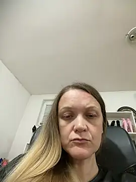 Iris_Pitts_ webcam