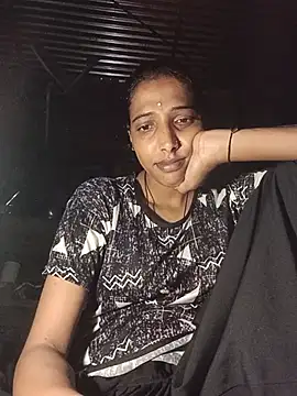 Pinki_thakur_1
