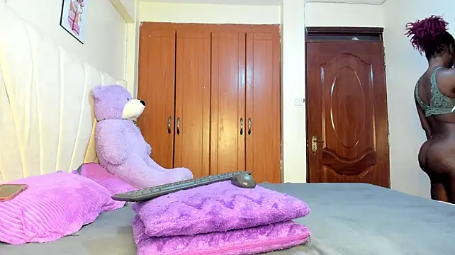 Ebony_dyme webcam
