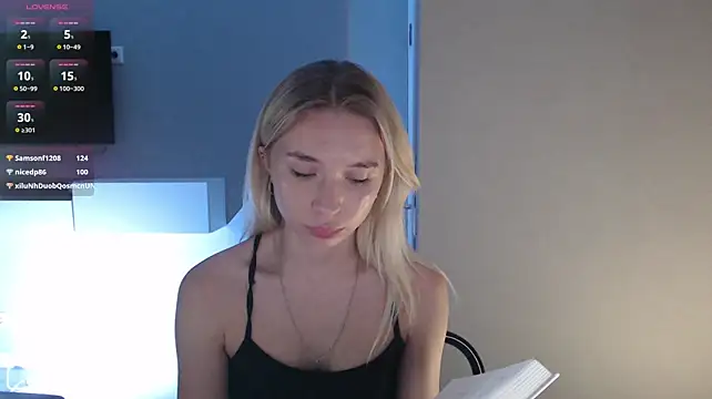 Emily_Hartt