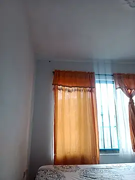 bonehur webcam