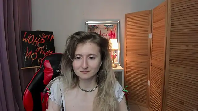 CamillaDreamer webcam