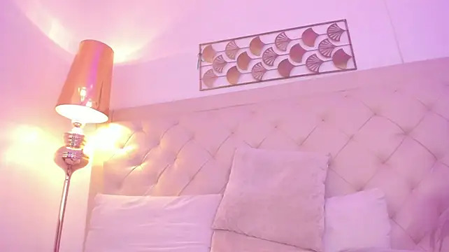 nina_joyce webcam