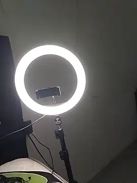 MiaBloom0 webcam