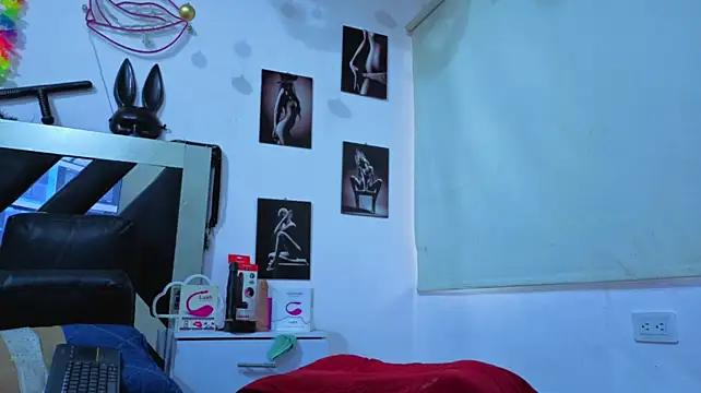 karla_slut_dirty live cam on StripChat