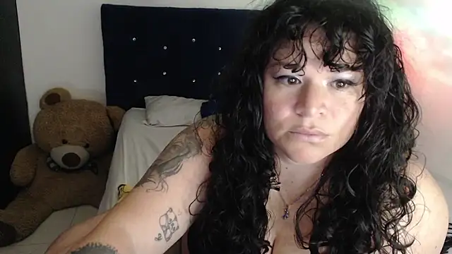 ANGELIQUE_KLANE