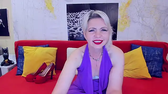 BeautyName live cam preview