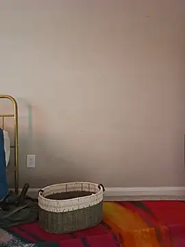 oliviaprettypussy webcam