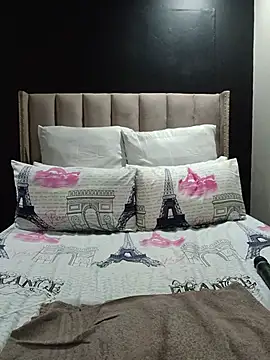 Ms__JOJO webcam