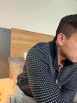 chris_clarck (M young) - Hard dick 🍆🍆🍆😏😏🥵🔥