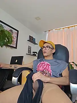 TOMBOYSEXX