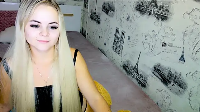 lovely-eyes webcam