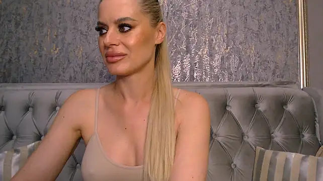 BlondieStar webcam