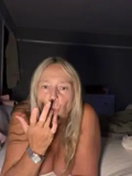 Blondnboujee53