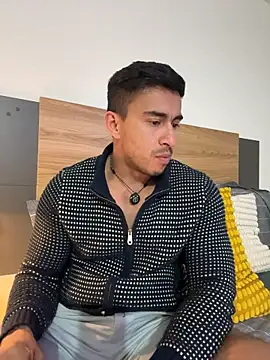 chris_clarck (M young) - Hard dick 🍆🍆🍆😏😏🥵🔥