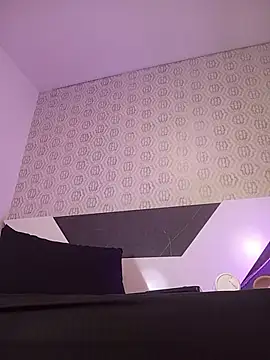 Vivian_Ellery webcam