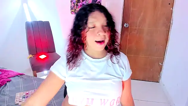 Emily_Coper18 webcam