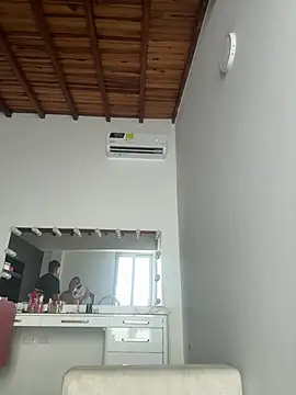 Sarasweet_sex webcam