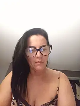 VelvetNaughty-Shem webcam