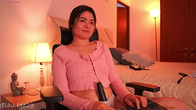 Lau_Bee webcam