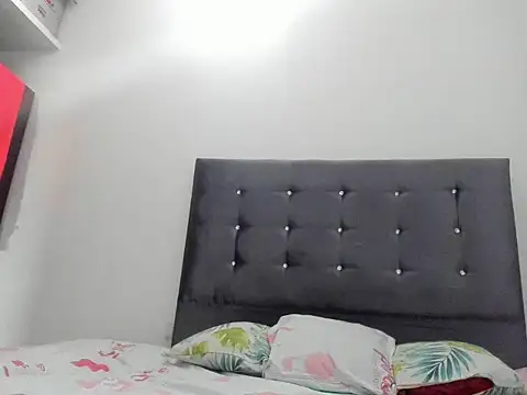 mila_luxx webcam
