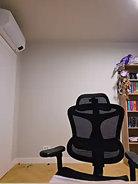 MiaRides19 live cam preview