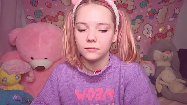 PrincessLittleKiki webcam