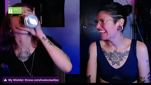 lovelockedlips webcam