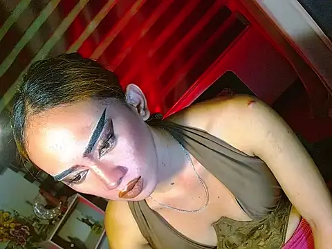 HOLLYWOOD_QUEEN_88 webcam