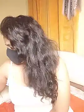 Sravvi499 webcam