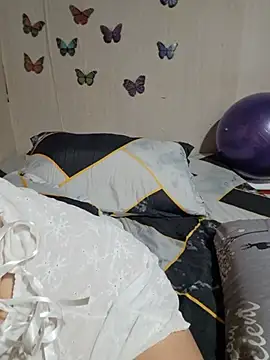 FayolaHotwild25 webcam