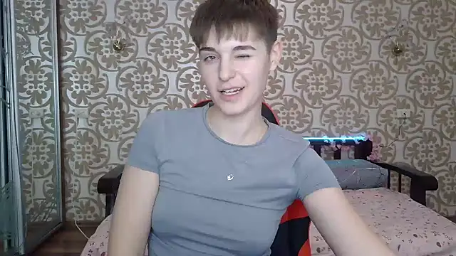 EmyHills webcam