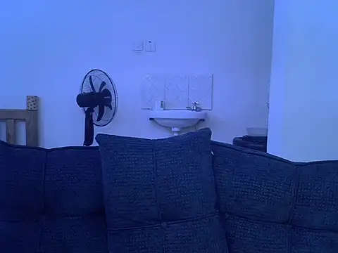 Thee_Biggest webcam