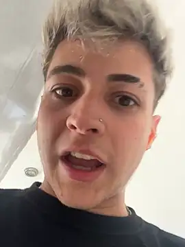 ari_stonne (G young) - NAKED IN PUBLIC 💦😈