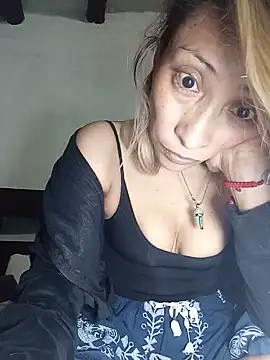 alexiajames_13 webcam