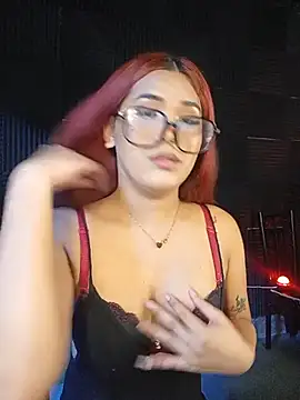 Alluring-Katrina webcam