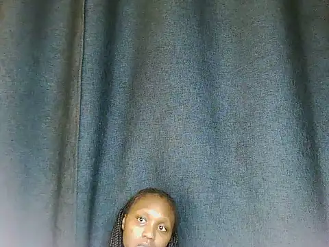 Zari_wet webcam