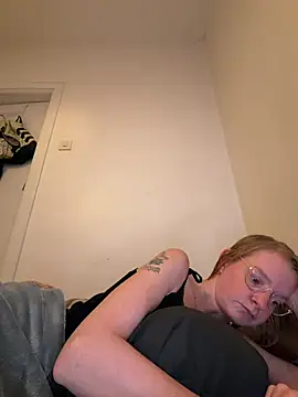 jannis1992 ✉ free sex cam