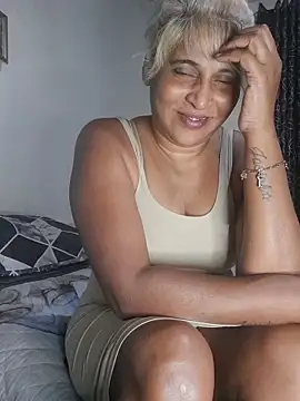 Goodgirlsue_77 webcam